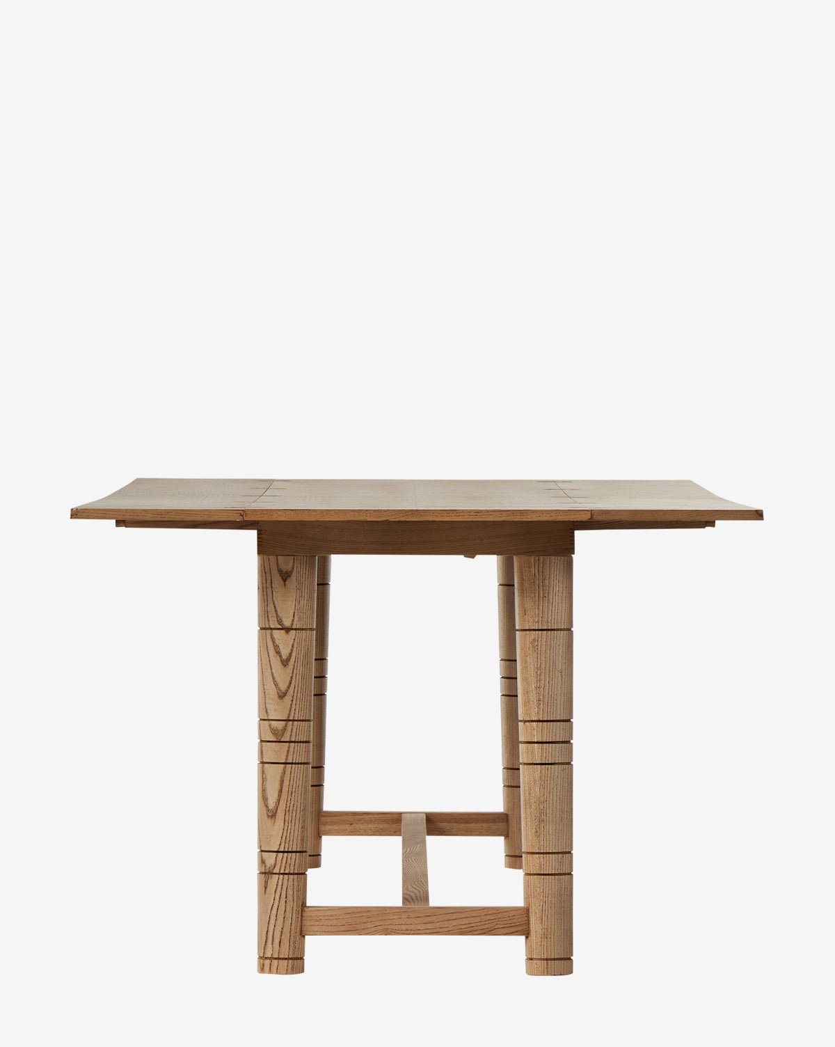 Four Hands, Leonie Console