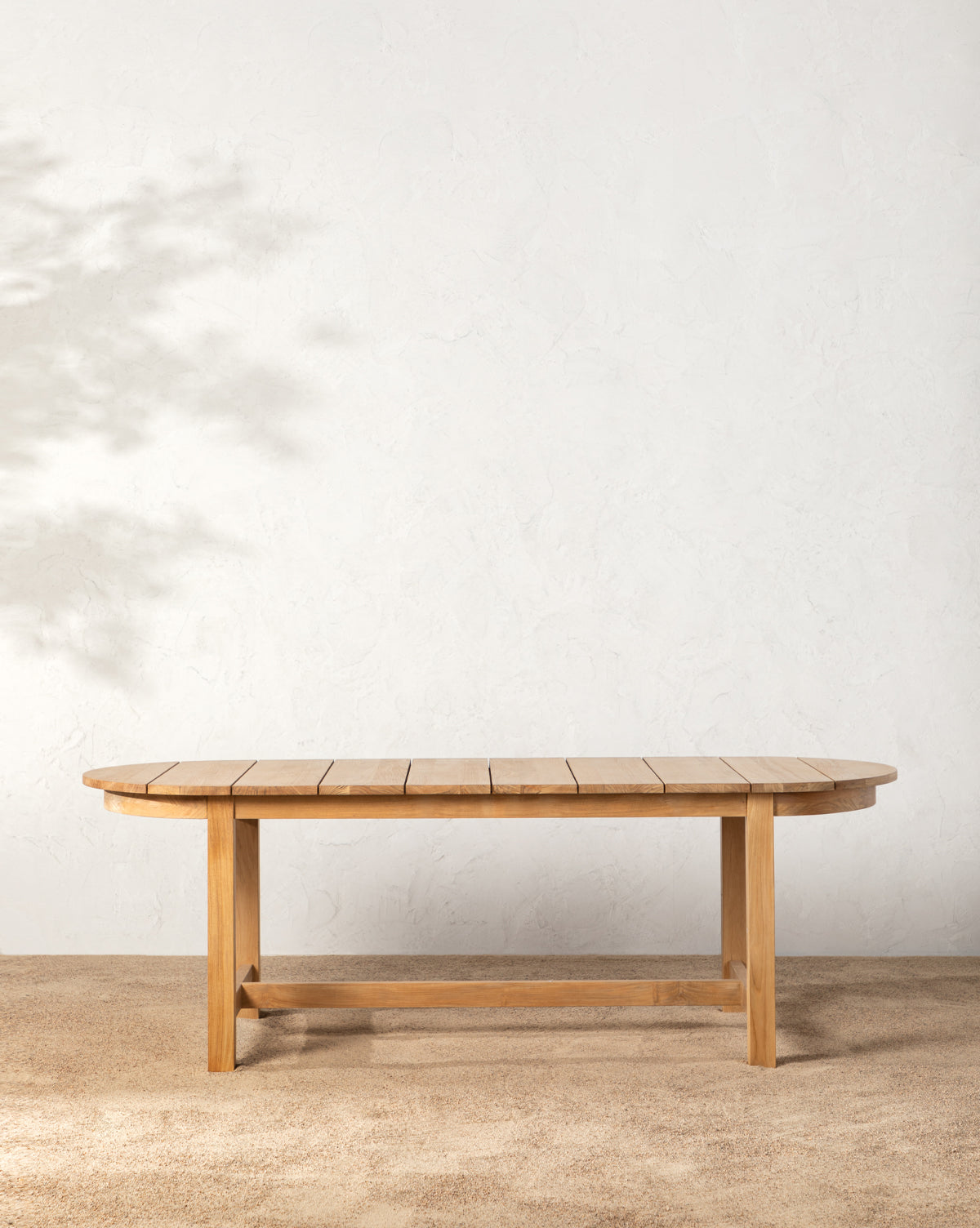 Makerspalm, Linwood Teak Outdoor Table